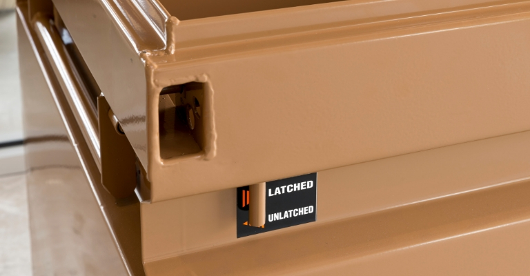 KNAACK 4830-D Jobsite Storage Box Dual Watchman IV Lock System